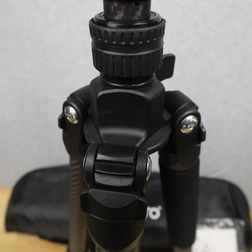 Geekoto CT25Plus Carbon Fiber Tripod w/Carrying Bag Lightweight & Adjustable